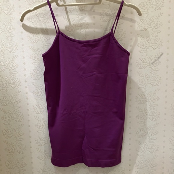 CMM Women's purple Spaghetti's straps top one size - Picture 2 of 4